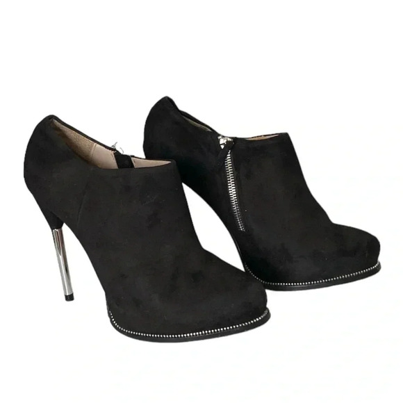 ZARA | Fall Winter 12 Black Faux Suede Silver Stiletto Heels Size 39 EUR (US 8) - Picture 3 of 9